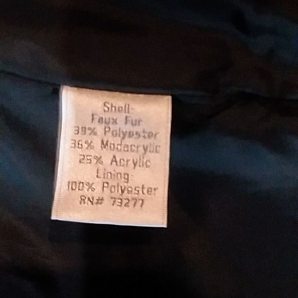 Lauren Conrad faux fur short jacket small - Picture 5 of 6